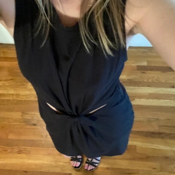 NWOT Aerie LBD Black mini shift dress with tie knot & side Cutouts at center M - Picture 1 of 9